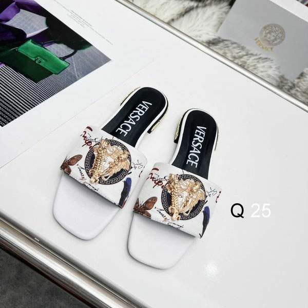 Picture of Versace Slippers _SKUVersacesz35-40JH050645